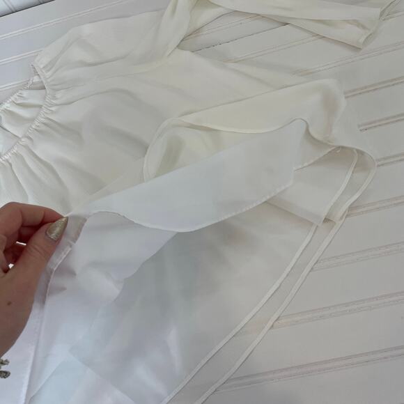 NWOT Elizabeth and James White Flowy Billowy Sleeve Pleated Blouse Size S - Picture 4 of 6